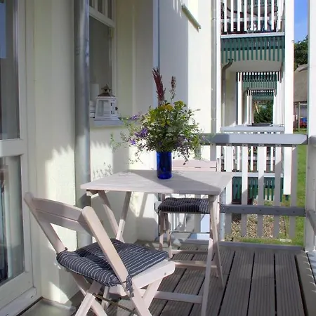Strandnah Mit Balkon Lägenhet *